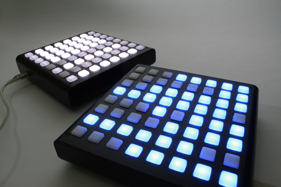 Equipo musical disc jockey electronica arduinome clon monome con arduino botones discoh design