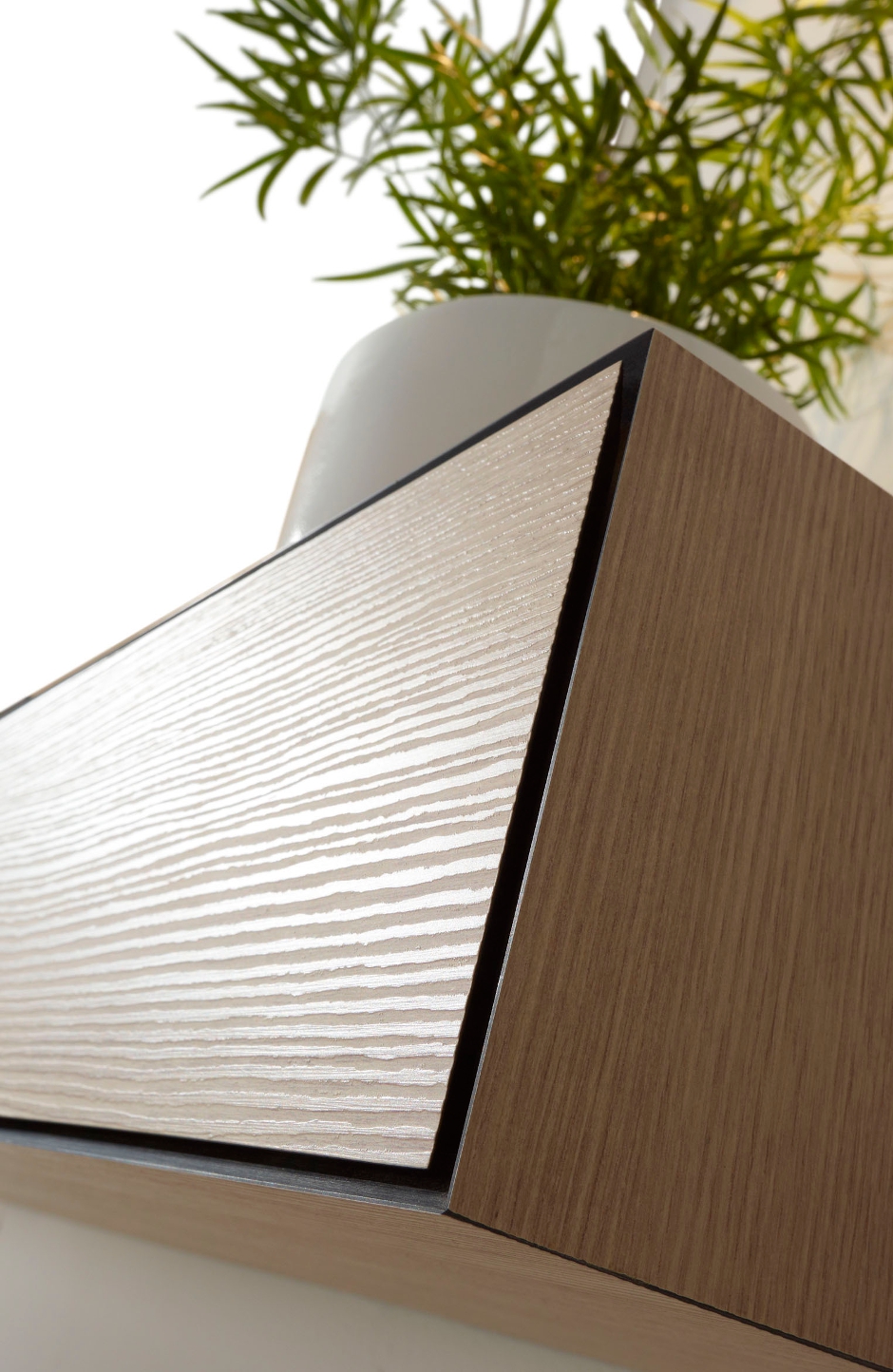 detalle cajón mecanizado a inglete 45 grados del mobiliario de baño OLA de discoh para sistema Midi